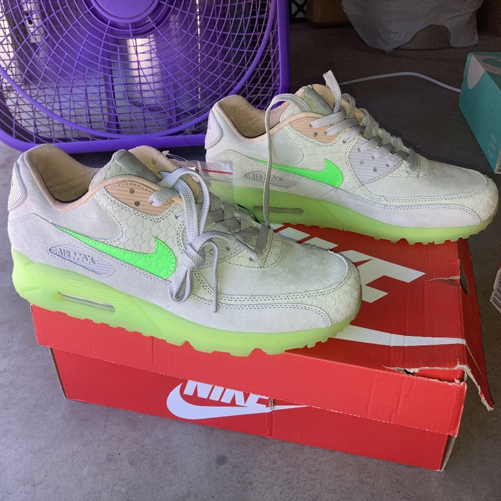 2019 Nike Air Max 90 Premium 'New Species' Size 9